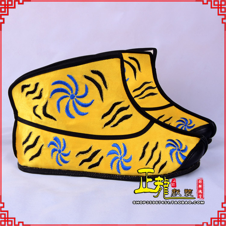 唐河.美猴王靴子虎纹靴金黄快靴 猴鞋